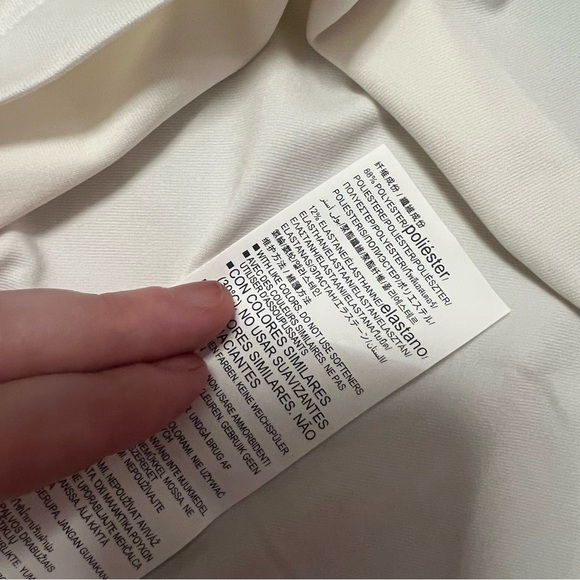 NWT Under Armour Heat Gear Women's White Golf Polo Shirt M UPF 50 - Picture 12 of 13